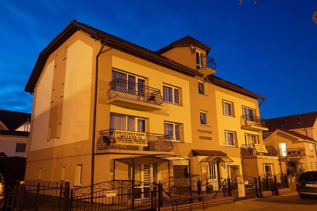 Marmat Leba Apartment ภายนอก รูปภาพ